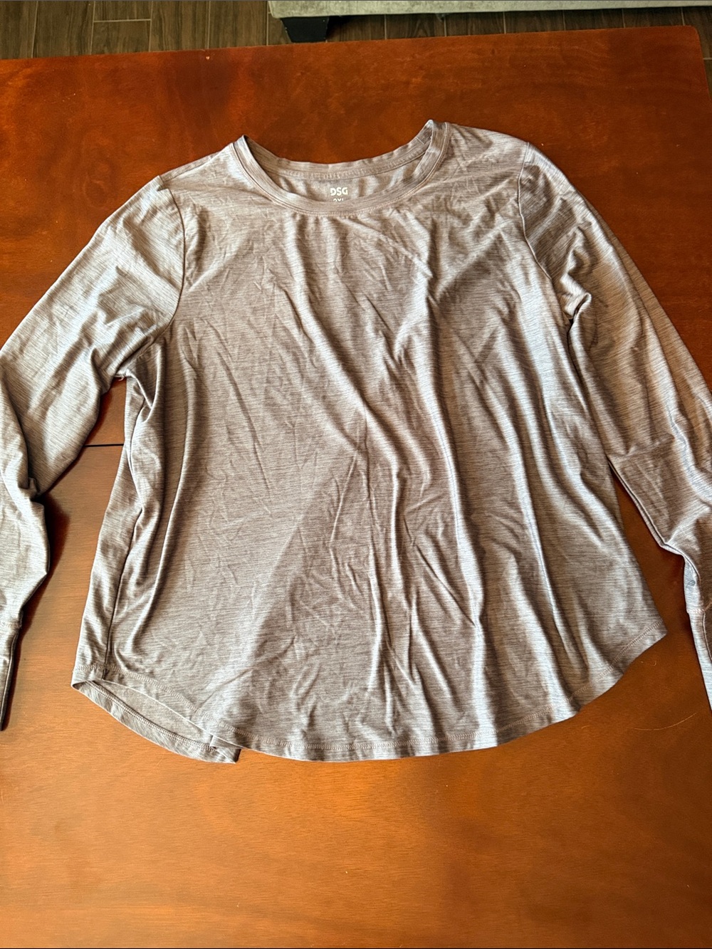 DSG womens plus Long Sleeve activewear Crew Top in deep Heather Gray